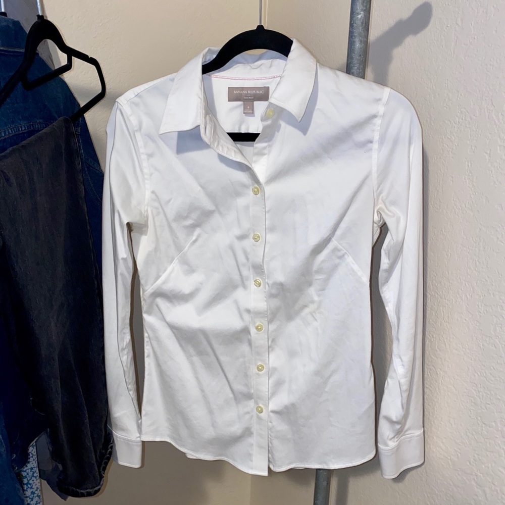 Banana Republic White Button Down